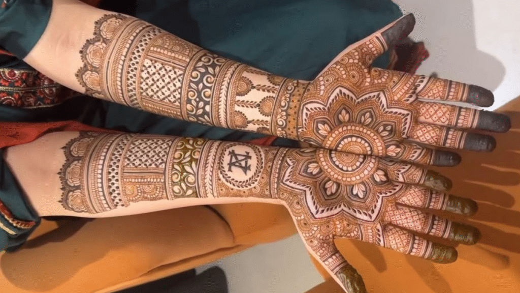 mehandi design photo 2025